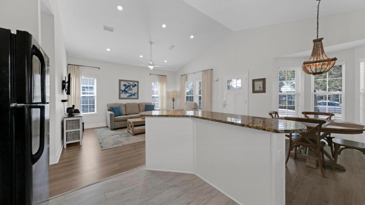 Pelican House - Newly Remodeled, Professionally Decorated, Only About 1 Mile To Seaside! Santa Rosa Beach Eksteriør billede